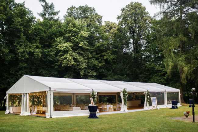 Location de chapiteaux, Feurs
